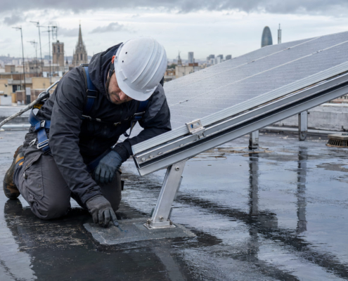goteras-por-placas-solares-anclaje-cubierta-barcelona